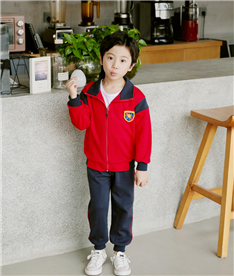 冬季男中小學(xué)生服裝半開拉鏈（紅）